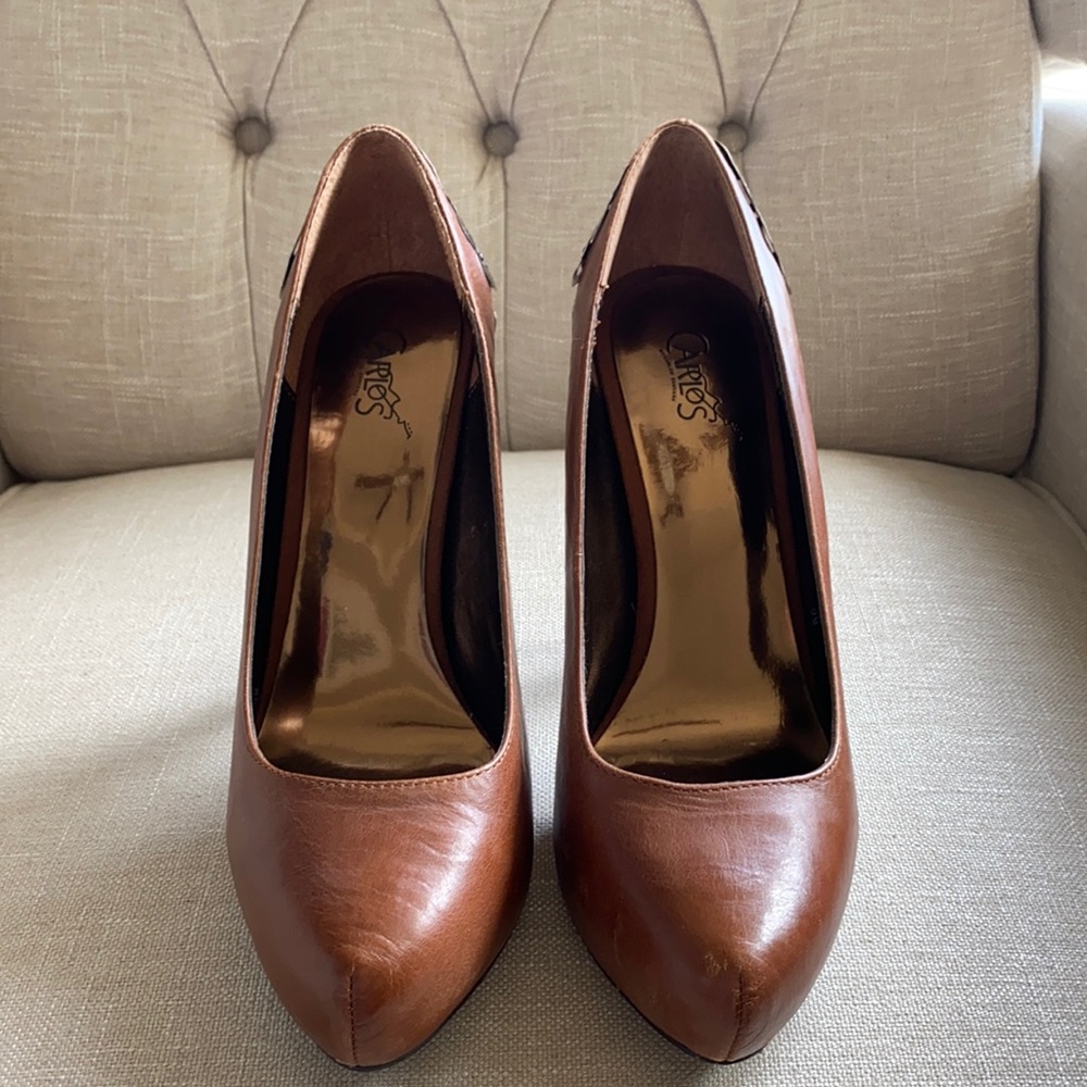 High pump shoes by Carlos